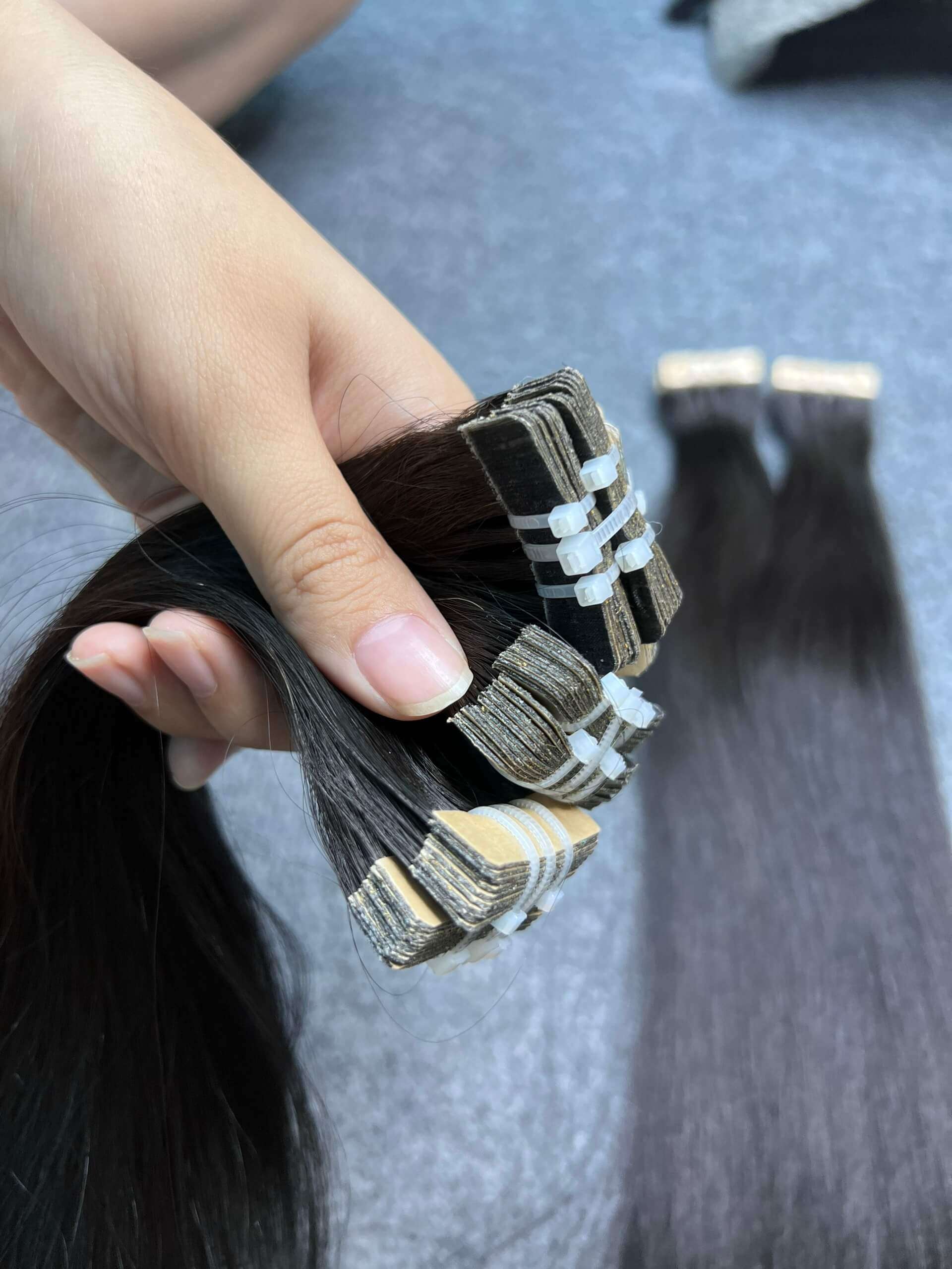 Top-Selling-Natural-High-Quality-Tape-In-Hair-Extensions-5